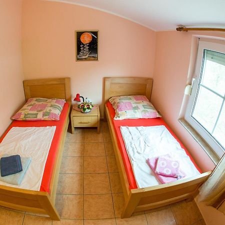 Guest House Almond Bečići Buitenkant foto