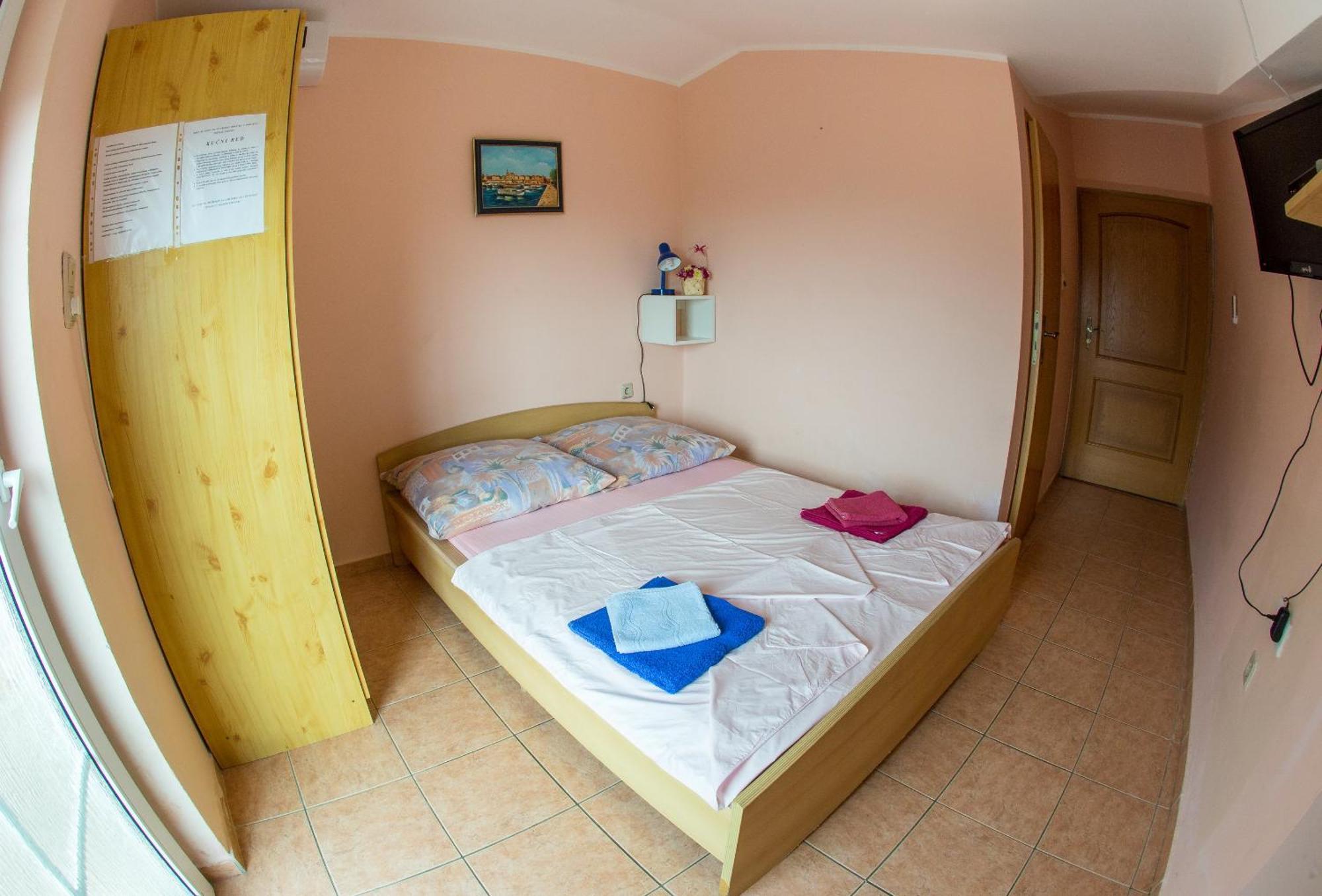 Guest House Almond Bečići Buitenkant foto