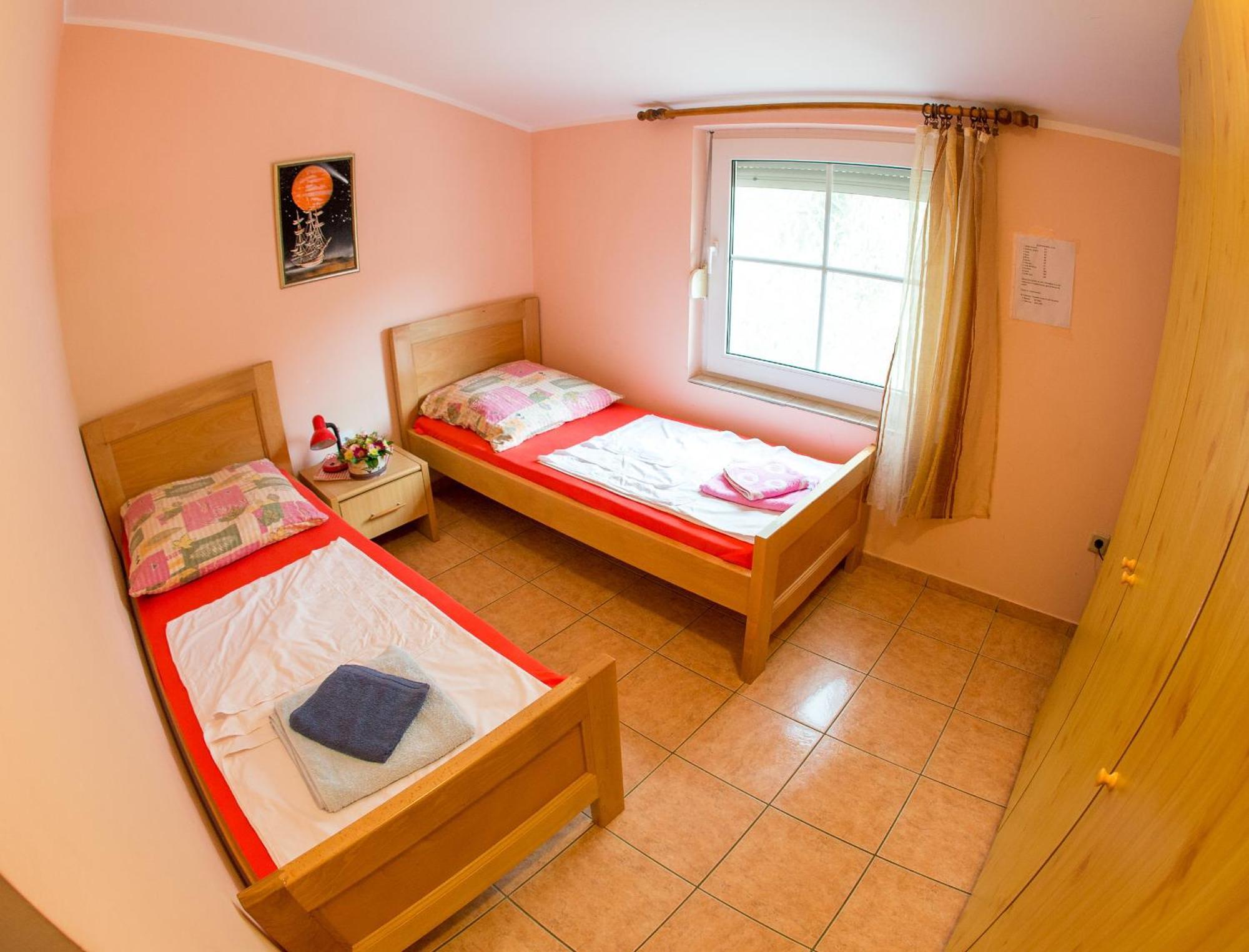 Guest House Almond Bečići Buitenkant foto